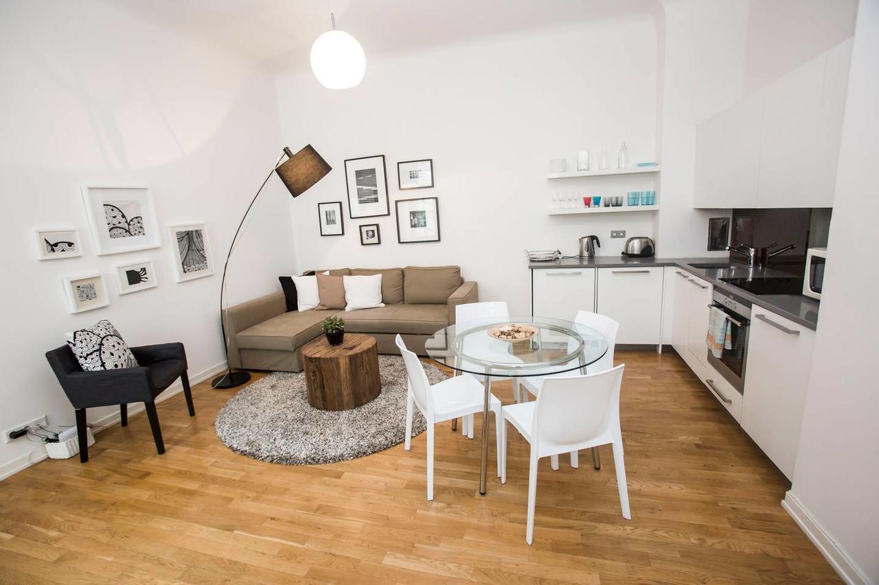 Quiet Apartment With Balcony Charles Bridge Prag Dış mekan fotoğraf